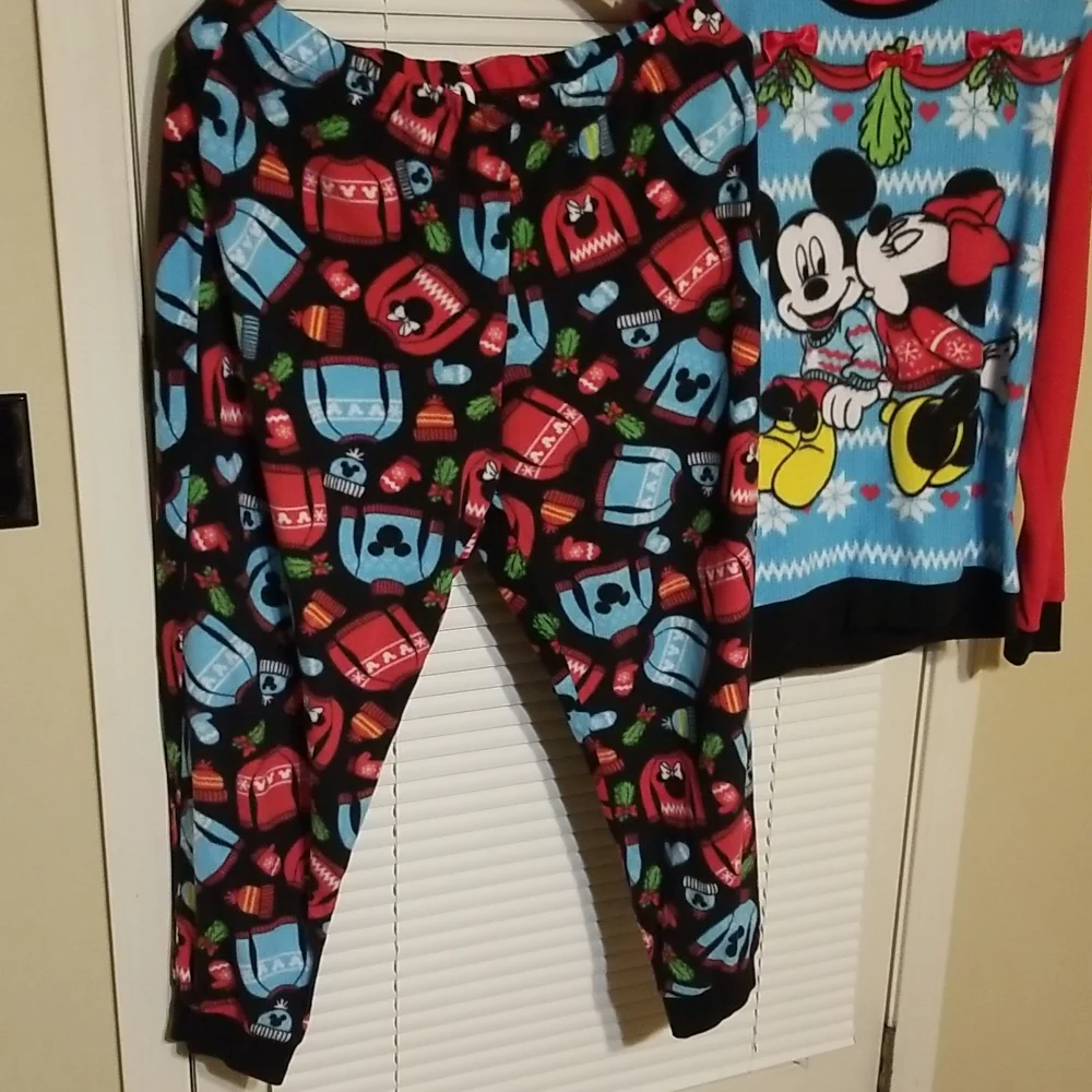 Womens Mickey & Minnie Holiday 2 PC Pajamas - Picture 3 of 5
